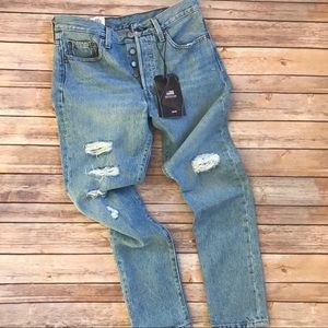 {Levi’s} 501 High Rise Skinny Distressed Jeans 28